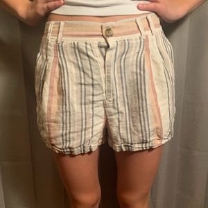 Multicolored stripped AE shorts